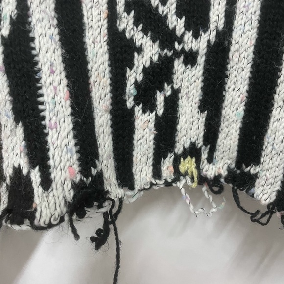 Vintage Sweater w Baby Pink/Blue/Purple dots - Picture 2 of 5